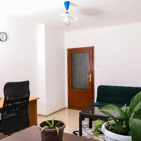 Krichim Apartments,Three-Bedroom, Large Apartment, Top Center Софія Екстер'єр фото