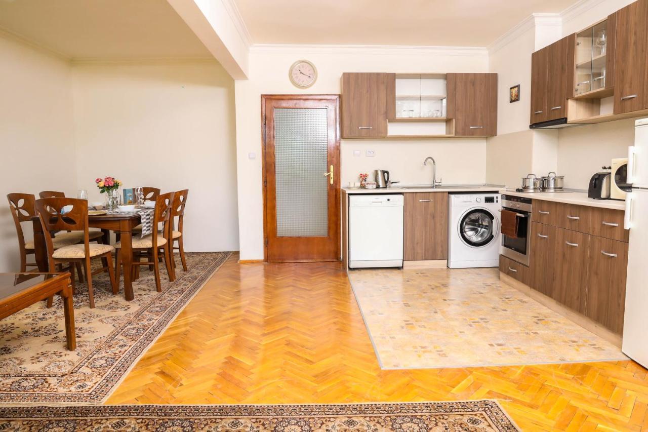Krichim Apartments,Three-Bedroom, Large Apartment, Top Center Софія Екстер'єр фото